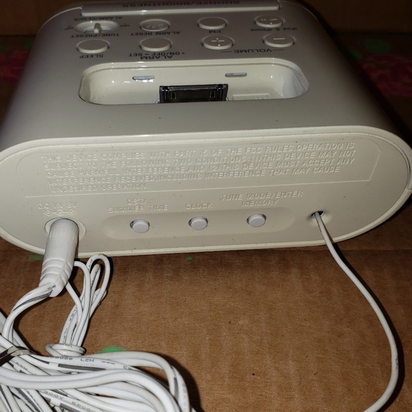 Sony Other Sony Dream Machine Fm Alarm Clock Radio White Icfco5ip Poshmark